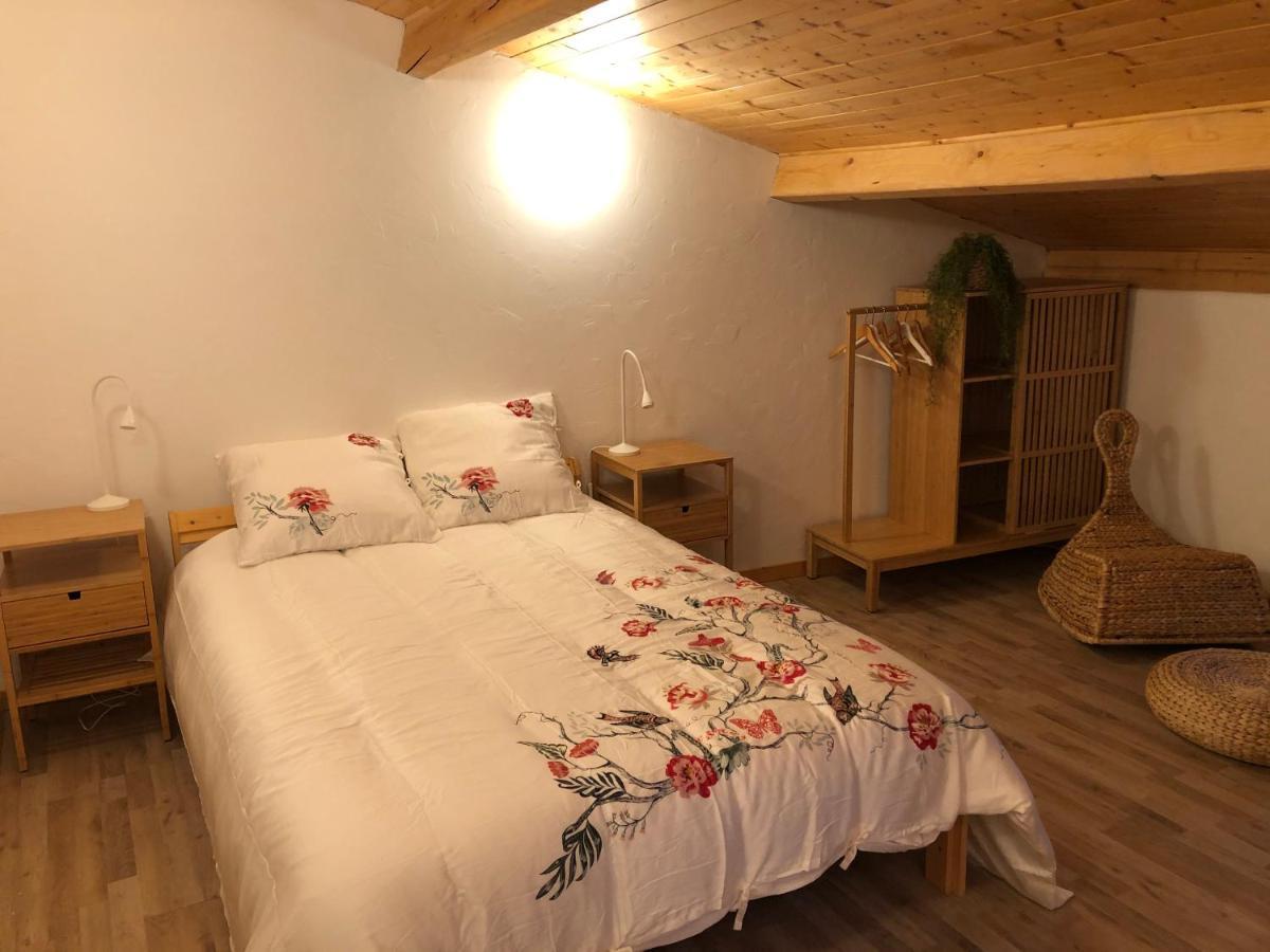 La Maisonnette Auvergnate Vertaizon エクステリア 写真