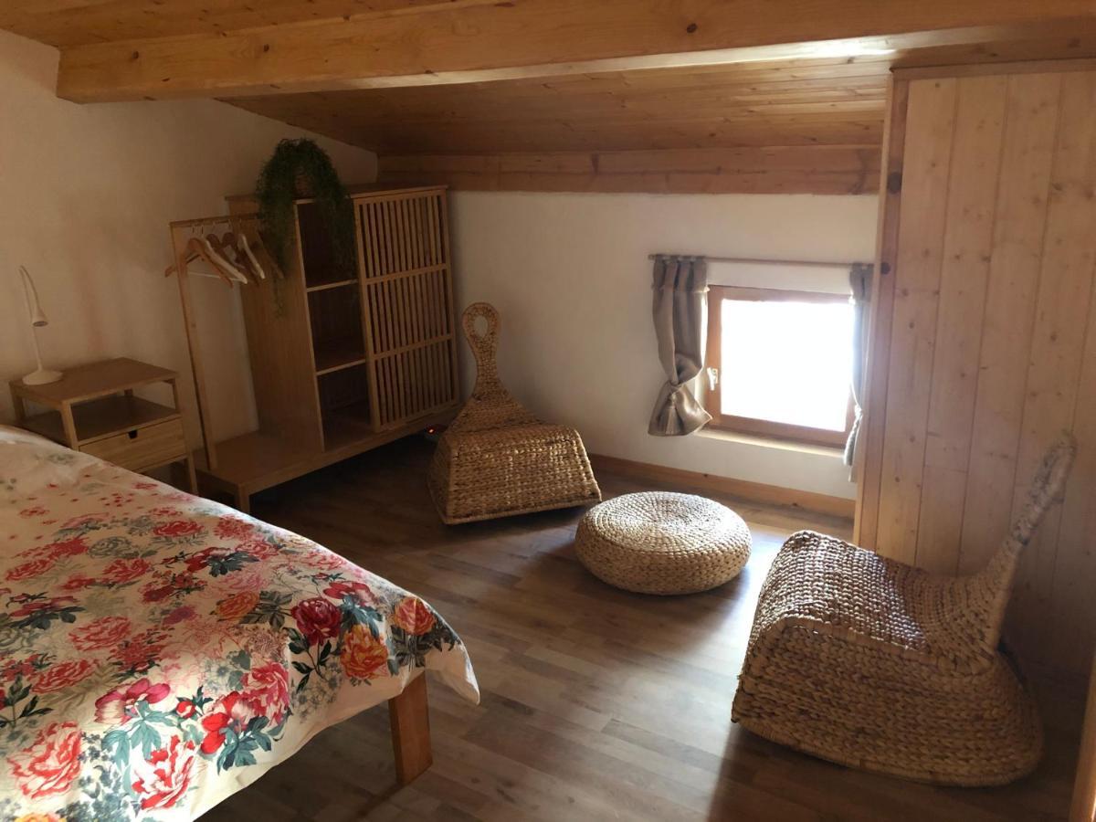 La Maisonnette Auvergnate Vertaizon エクステリア 写真